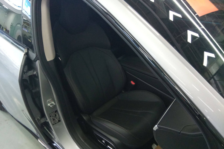 小鹏P7 2021款 480E局部细节41