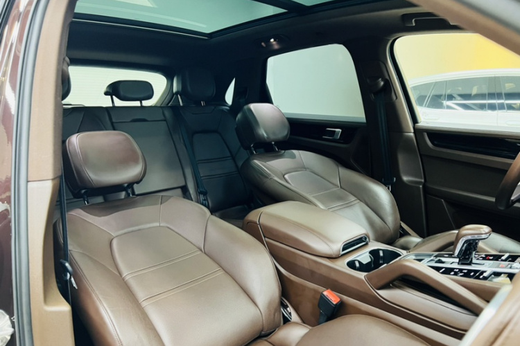 保时捷 2019款 Cayenne 3.0T中控内饰7008