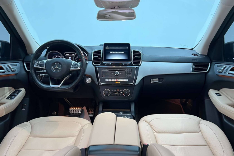 奔驰GLE AMG 2017款 AMG GLE 43 4MATIC中控内饰7001