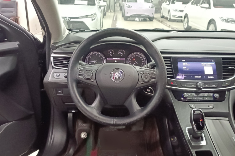 别克 君越 2021款 552T 豪华型中控内饰13