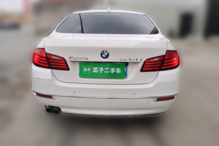 宝马5系 2014款 525Li 豪华设计套装车身外观6004