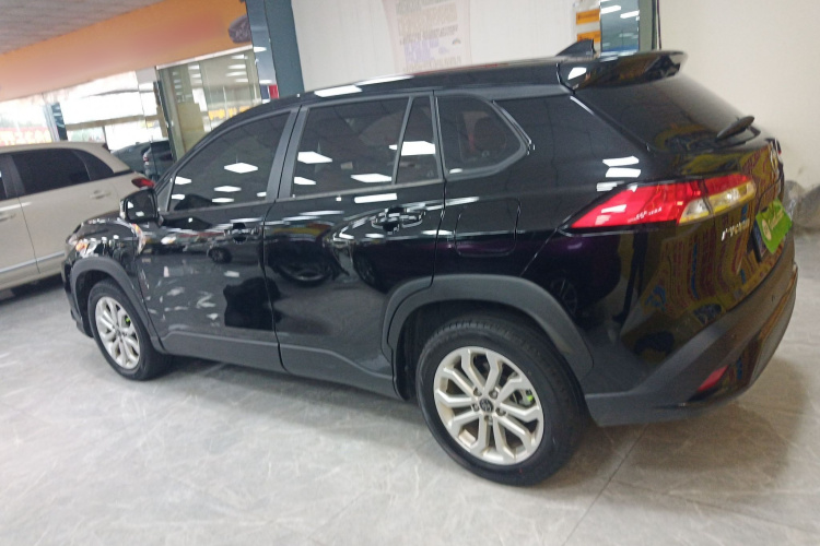 丰田 锋兰达 2023款 2.0L CVT领先版车身外观4