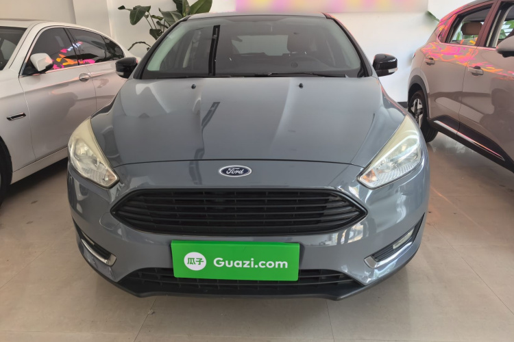 福特 福克斯 2017款 两厢 EcoBoost 180 自动精英型车身外观6001