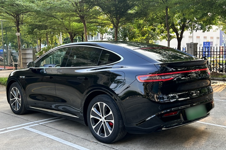 鸿蒙智行 智界R7 2024款 纯电 736km UItra车身外观6005