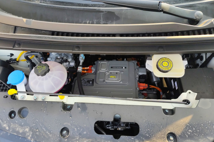 比亚迪 海豚 2025款 420km 自由版机舱底盘24