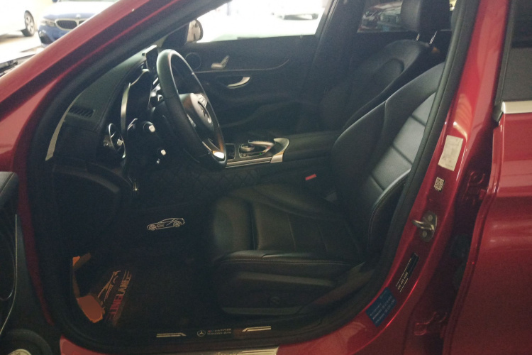 奔驰C级 2017款 改款 C 180 L 时尚型运动版中控内饰19