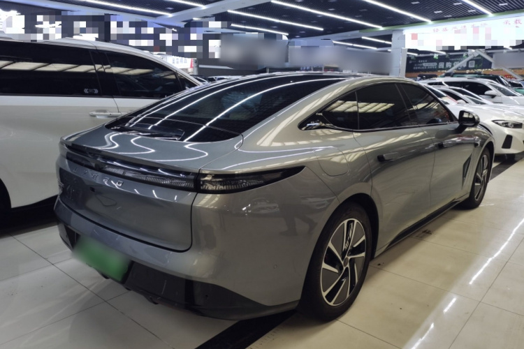 星途 星纪元 ES 2025款 增程 Pro 高速辅助驾驶车身外观7