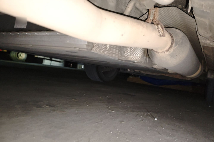 比亚迪 唐新能源 2018款 DM 2.0T 全时四驱智联创睿型 7座 国V局部细节9002