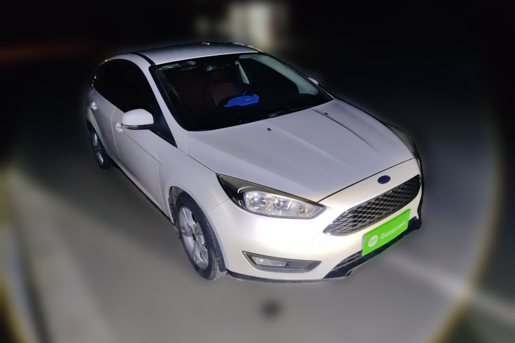 福特 福克斯 2017款 两厢 1.6L 手动舒适型智行版车身外观3