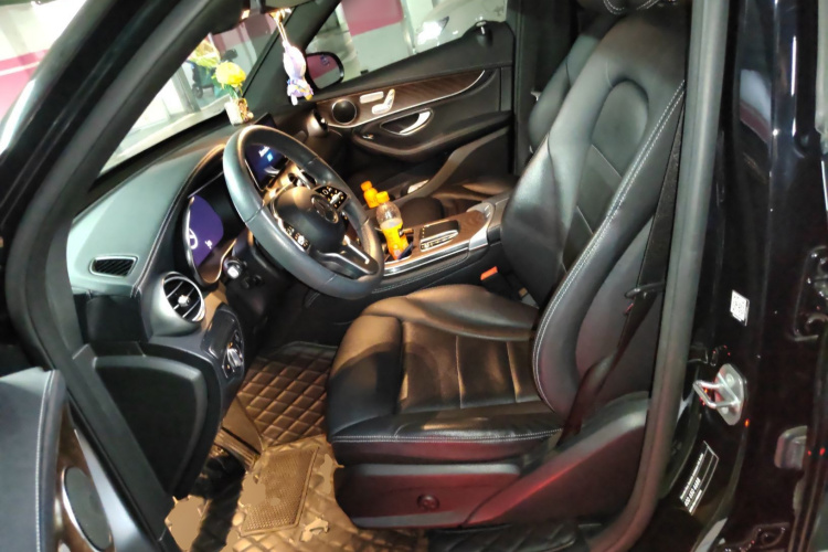 奔驰GLC 2020款 改款 GLC 300 L 4MATIC 动感型中控内饰19