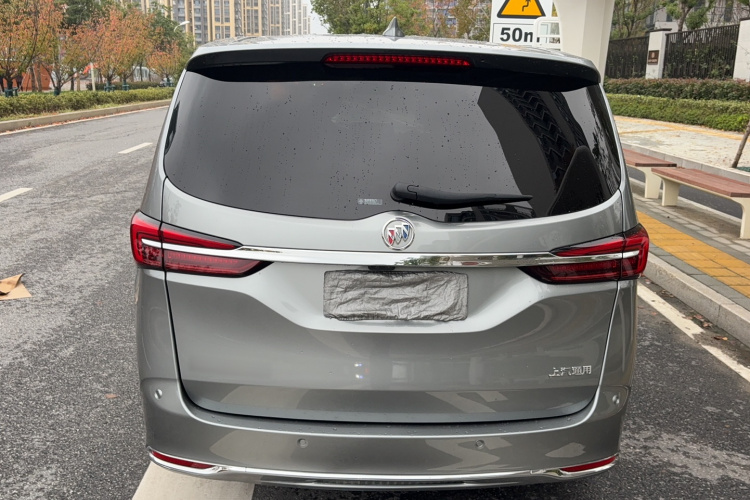 别克GL8 2022款 陆上公务舱 652T 智慧尊贵型车身外观6007