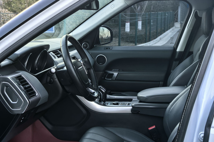 路虎 揽胜运动版 2014款 3.0 SC V6 HSE局部细节19