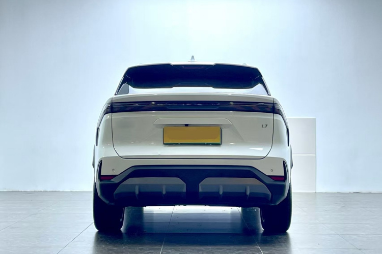 吉利银河 银河L7 2023款 1.5T 115km 星舰车身外观6004