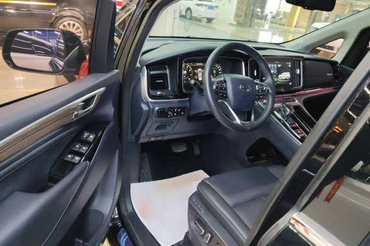 广汽传祺 传祺M8 2023款 大师系列 390T 至尊版中控内饰20