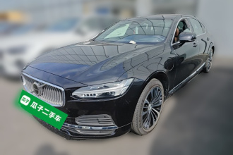 沃尔沃S90新能源 2023款 T8插电式混合动力 四驱长续航智逸豪华版