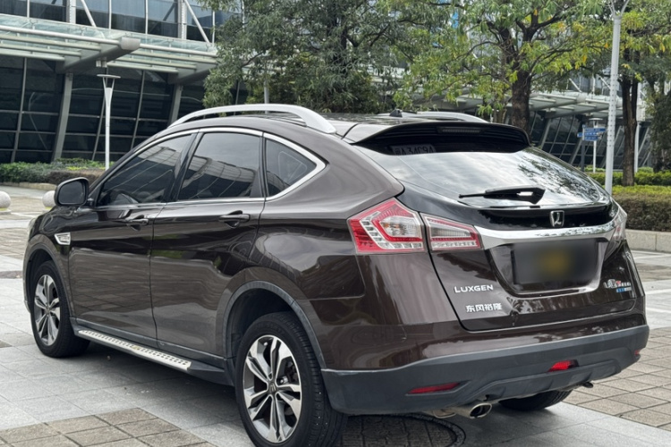 纳智捷 优6 SUV 2017款 1.8T 科技超值型车身外观6005