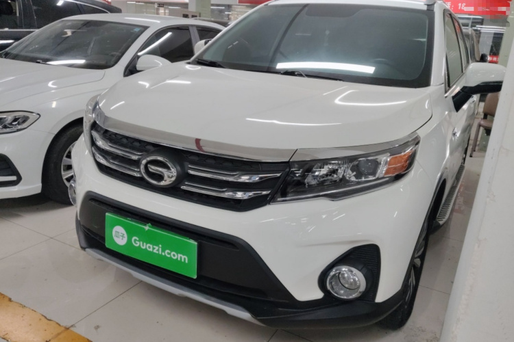 广汽传祺 传祺GS3 2019款 235T 自动精英版车身外观1