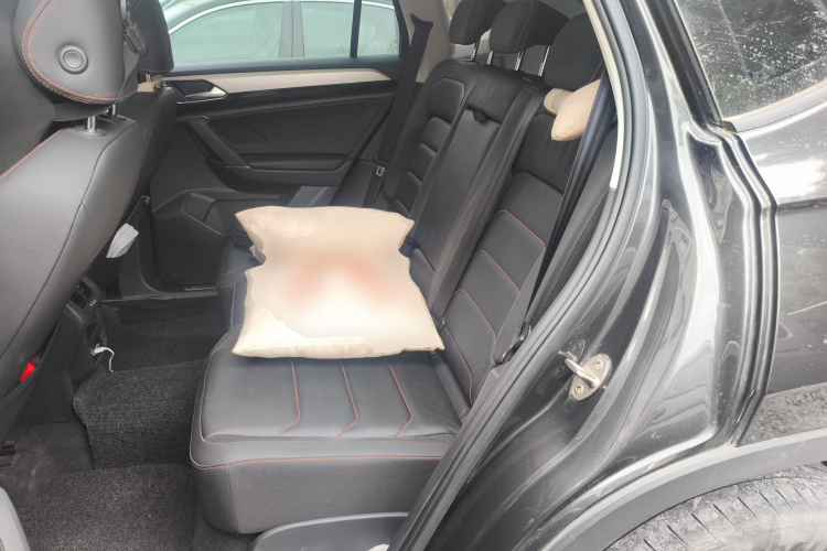 大众 探岳 2021款 330TSI 两驱30周年纪念版中控内饰21