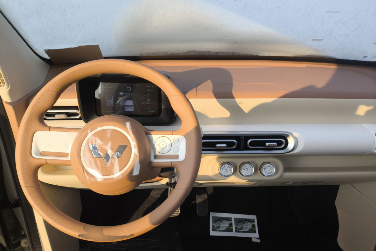 五菱汽车 宏光MINIEV 2024款 第三代 215km 青春版中控内饰12