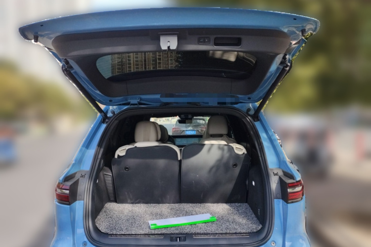 理想汽车 理想ONE 2021款 增程6座版中控内饰23