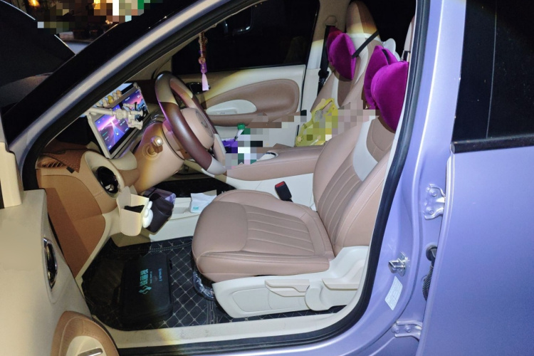 五菱汽车 五菱缤果 2025款 333km 灵犀互联款中控内饰19