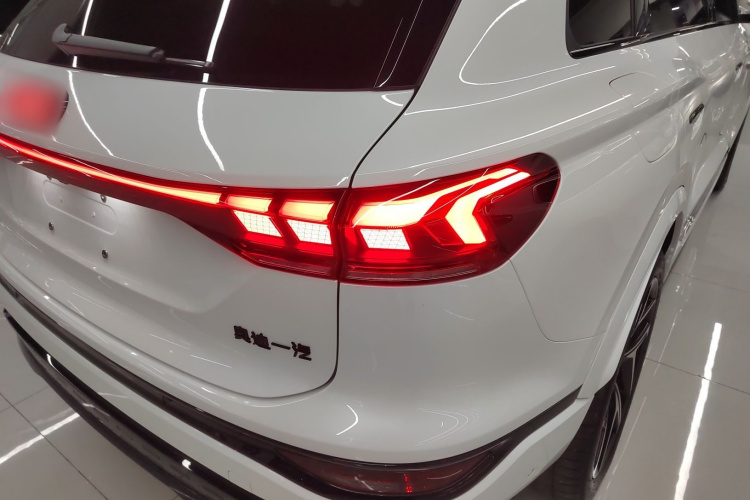 奥迪Q6L e-tron 2026款 首发领航版车身外观9