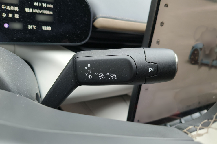 极氪007GT 2025款 后驱智驾版 75kWh局部细节18