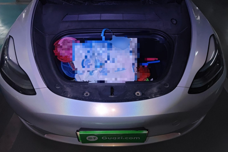 特斯拉 Model Y 2022款 Performance高性能全轮驱动版局部细节24