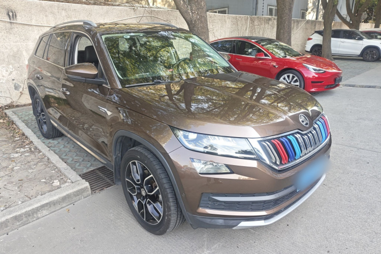 斯柯达 柯迪亚克 2019款 TSI330 5座两驱豪华优享版 国V车身外观3