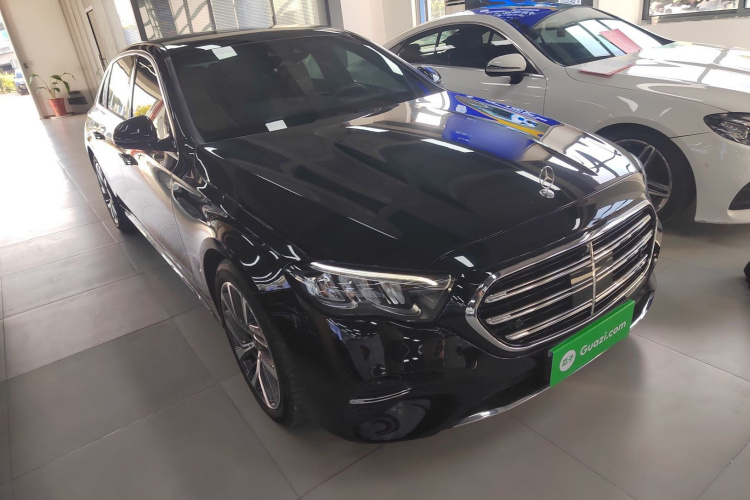奔驰E级 2025款 E 300 L 时尚型车身外观3