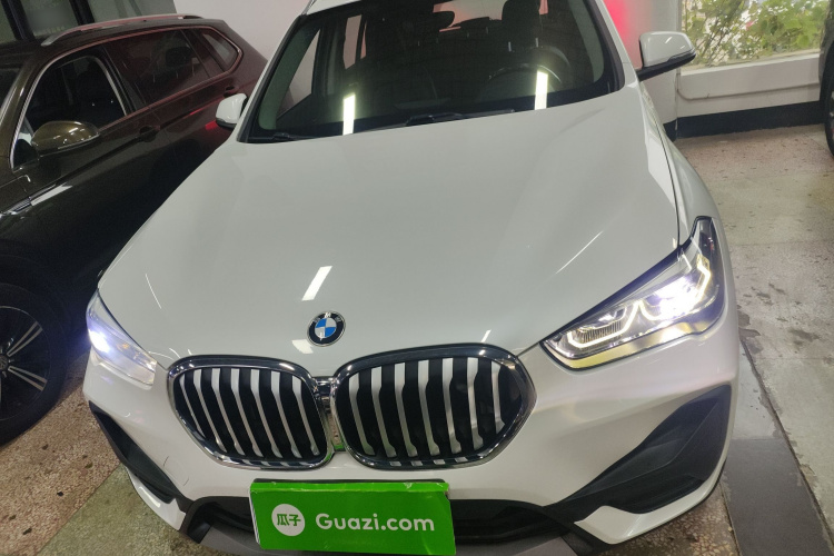 宝马X1 2020款 sDrive20Li 时尚型车身外观2