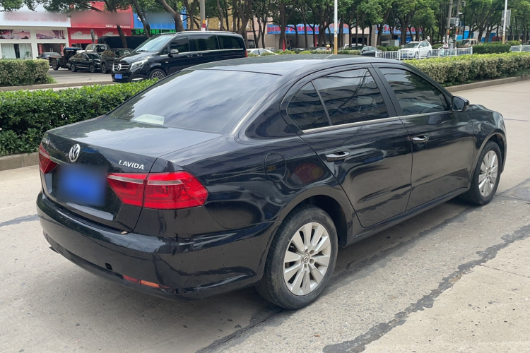 大众 朗逸 2013款 改款经典 1.6L 自动舒适版车身外观6003