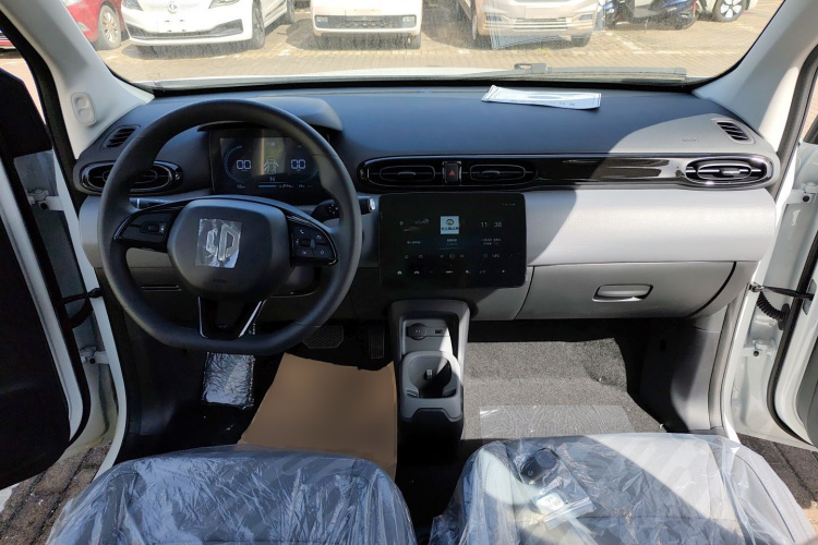 零跑汽车 零跑T03 2025款 310舒享版中控内饰12