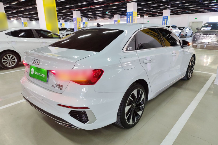 奥迪A3 2023款 改款 A3L Limousine 35 TFSI 时尚运动型车身外观6005