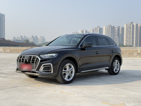 奥迪Q5L 2022款 40T 时尚致雅型