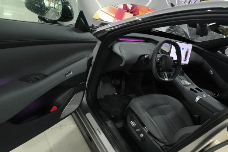 小米汽车 小米YU7 2025款 超长续航后驱版中控内饰20