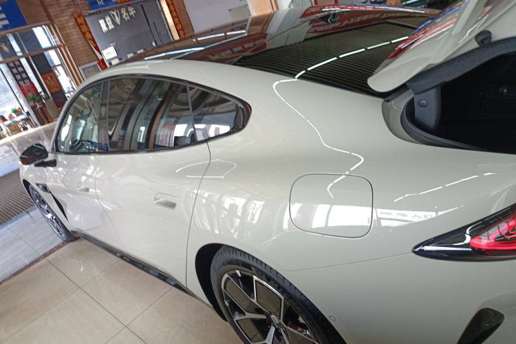 小米汽车 小米SU7 2024款 后驱超长续航高阶智驾Pro版车身外观4