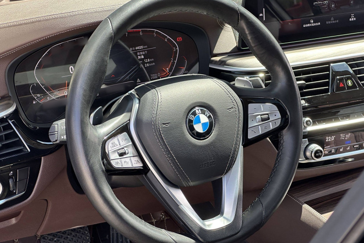 宝马5系 2020款 530Li 尊享型 豪华套装中控内饰7008