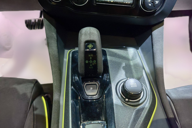 领克03 2021款 03+ 2.0TD 自动驭风版中控内饰7003