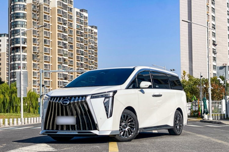 广汽传祺 传祺M8 2023款 宗师系列 400T 旗舰版车身外观6004