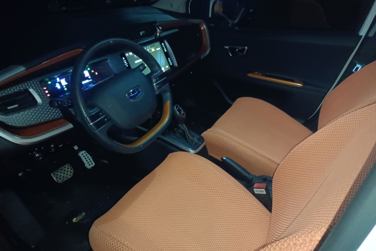 吉利汽车 远景X1 2017款 1.3L 自动乐趣版局部细节19