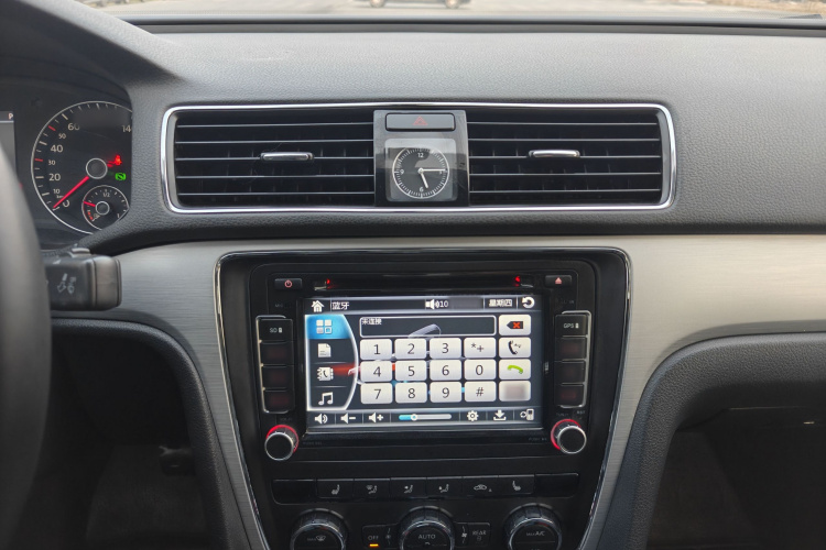 大众 帕萨特 2013款 2.0TSI DSG至尊版局部细节16