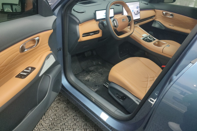 吉利银河 银河星舰7 EM-i 2025款 120km 领航版中控内饰20