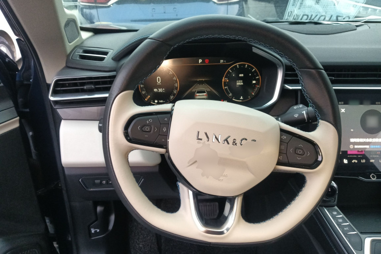 领克01 2021款 2.0TD 两驱耀Pro中控内饰13