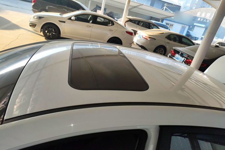 吉利汽车 帝豪 2021款 UP 1.5L CVT豪华型局部细节57