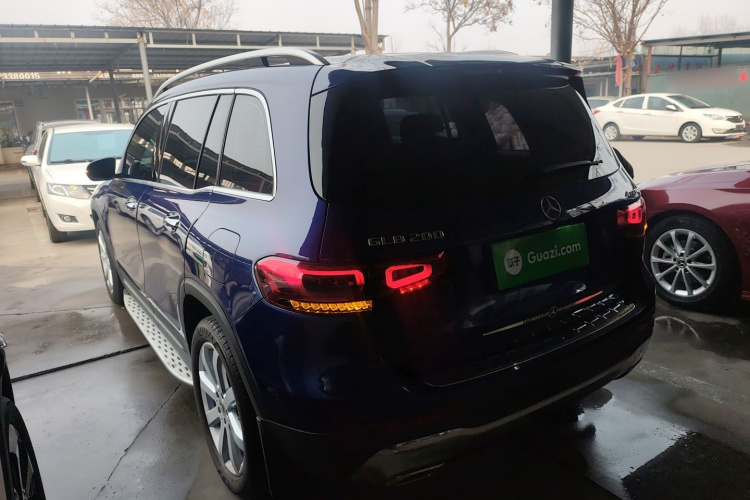 奔驰GLB 2020款 改款 GLB 200 时尚型车身外观4