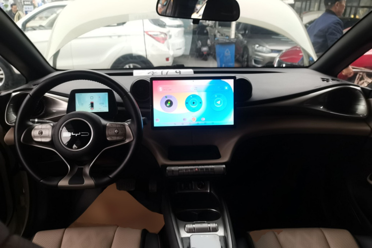 比亚迪 海豚 2023款 420km 时尚版中控内饰12