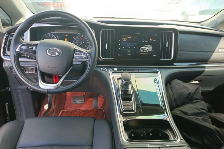 广汽传祺 传祺M8 2023款 领秀系列 390T 尊享版中控内饰7002