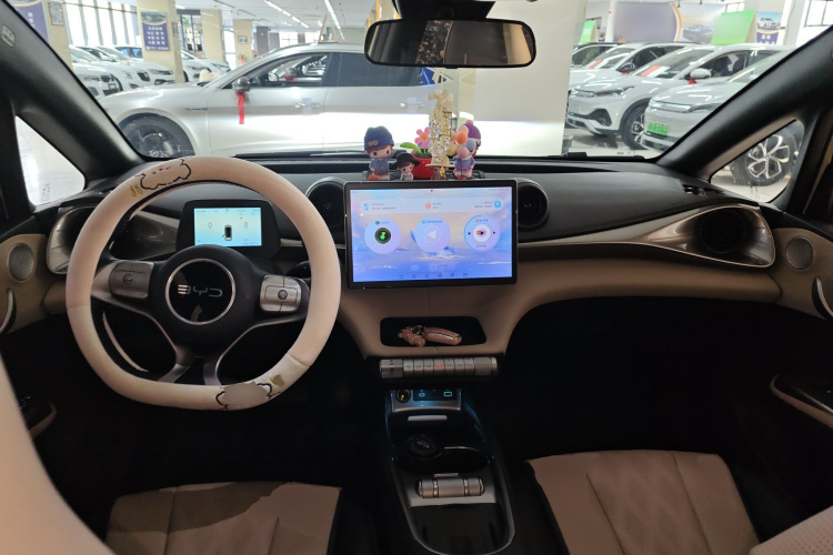 比亚迪 海豚 2025款 420km 时尚版中控内饰12