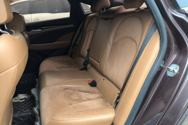 别克 君越 2016款 20T 精英型中控内饰7004